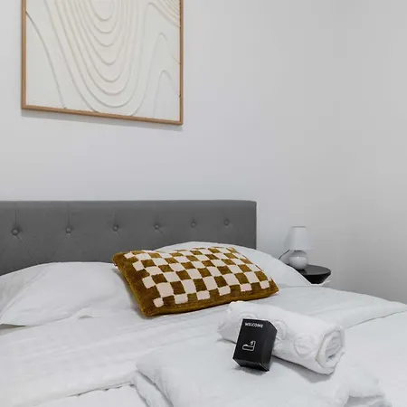 Elegant Sacre Coeur Metro Anvers - 18 -2p - Flat-guest